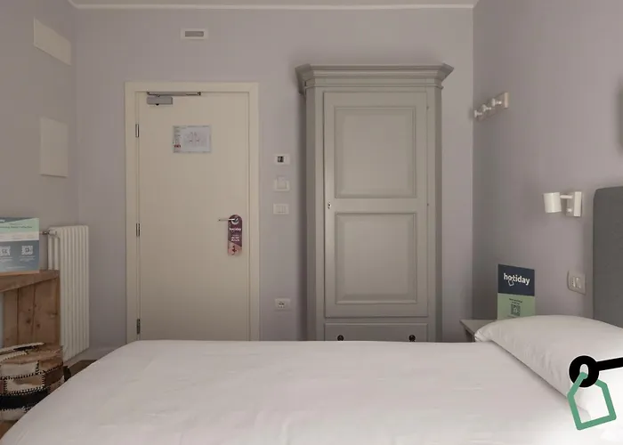 Hotiday Centro 3* بورمْيو